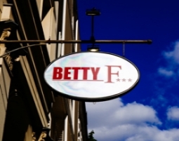 betty-f-bar-berlin-queercitypass-citypass-berlin